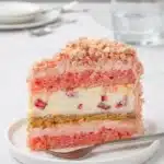 strawberry-shortcake-cheesecake-slice